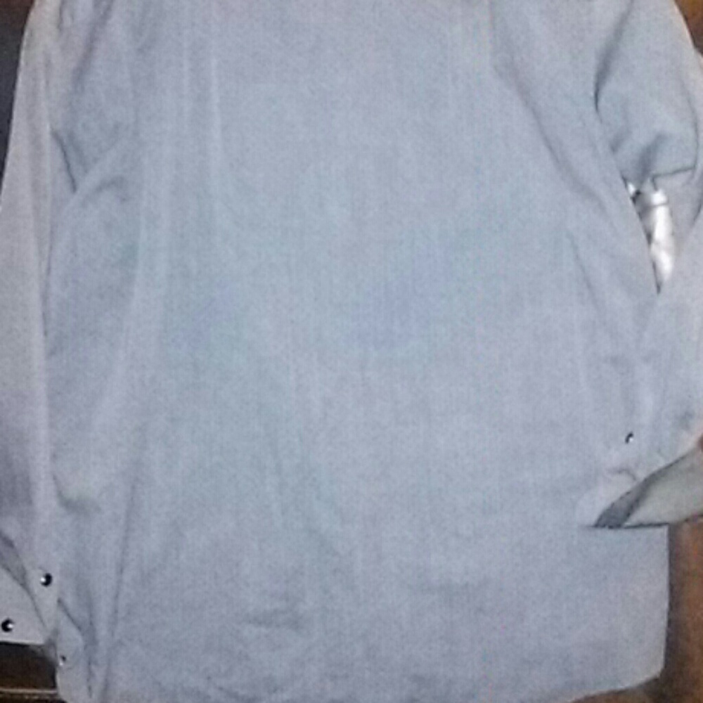 Longsleeve button up - Picture 3 of 3
